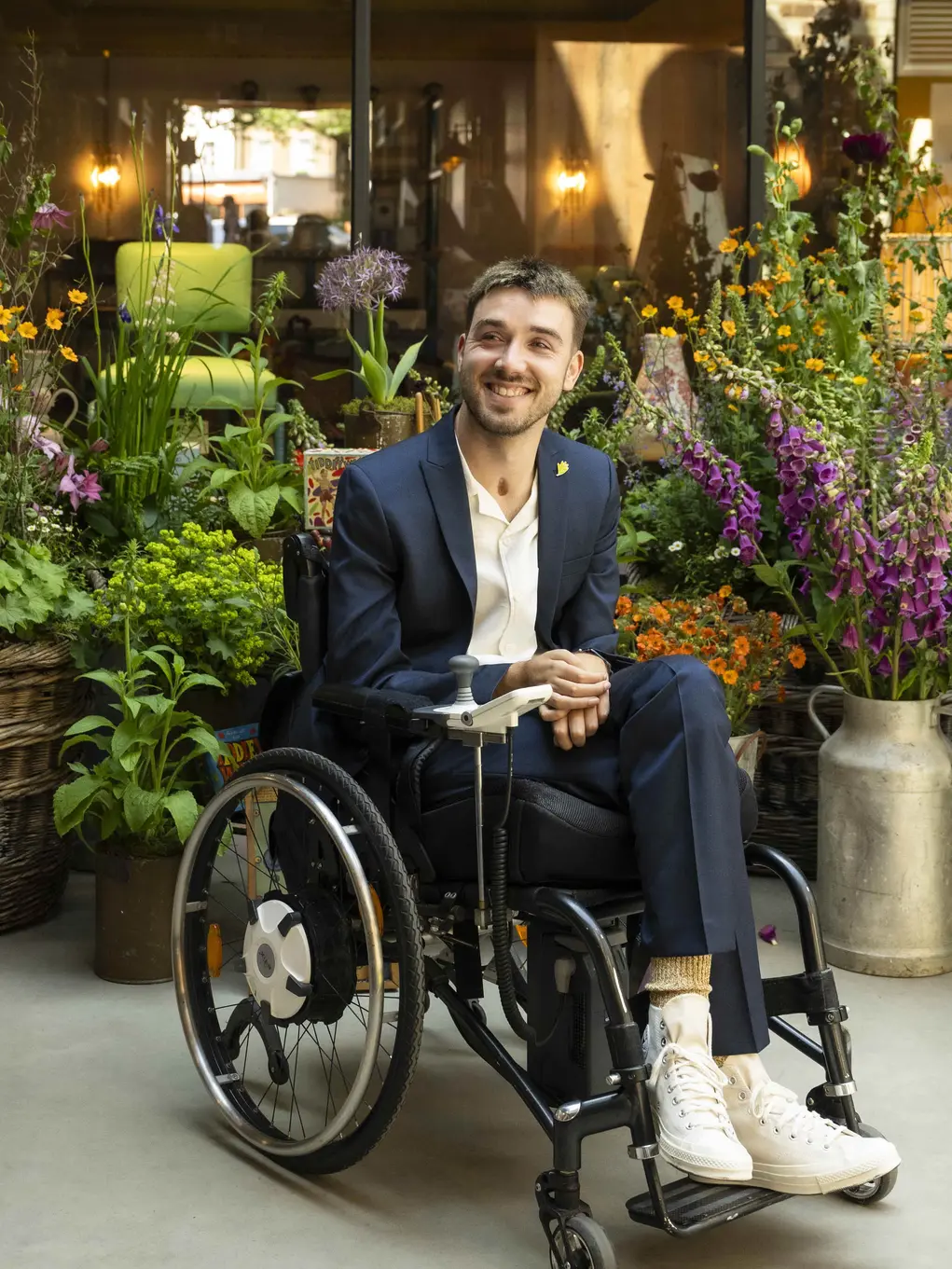 Actor George Robinson at the Horatio's Garden flower display